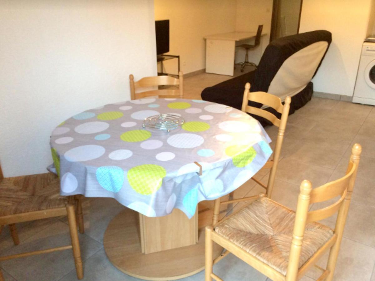 Appartement Charmant A Canet En Roussillon 36 M² Piscine Partagee Bagian luar foto