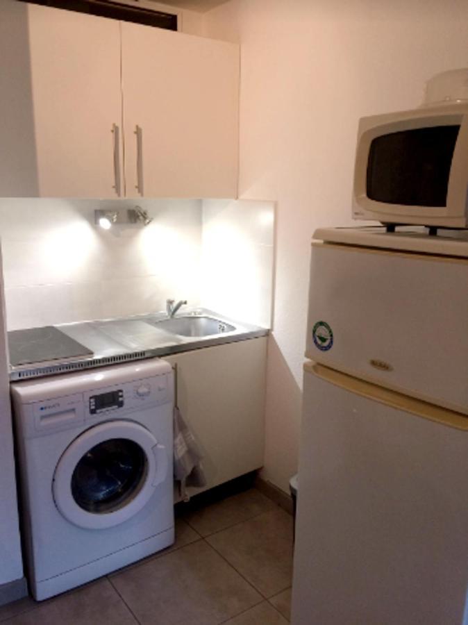 Appartement Charmant A Canet En Roussillon 36 M² Piscine Partagee Bagian luar foto