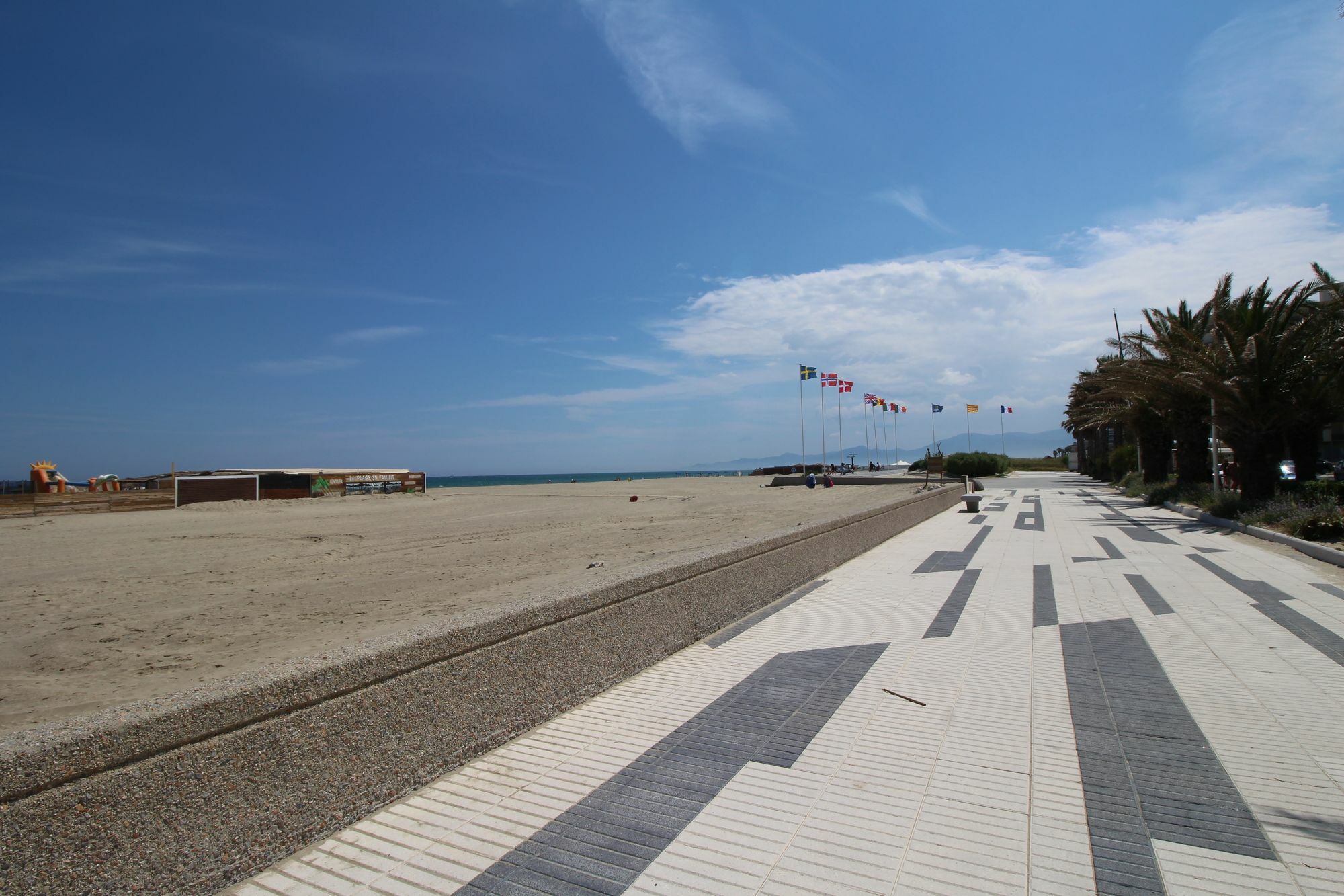Appartement Charmant A Canet En Roussillon 36 M² Piscine Partagee Bagian luar foto